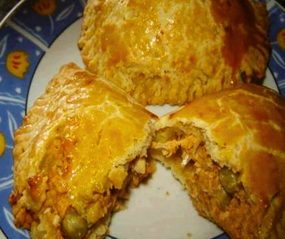 Pastel de Frango Assado Delicioso